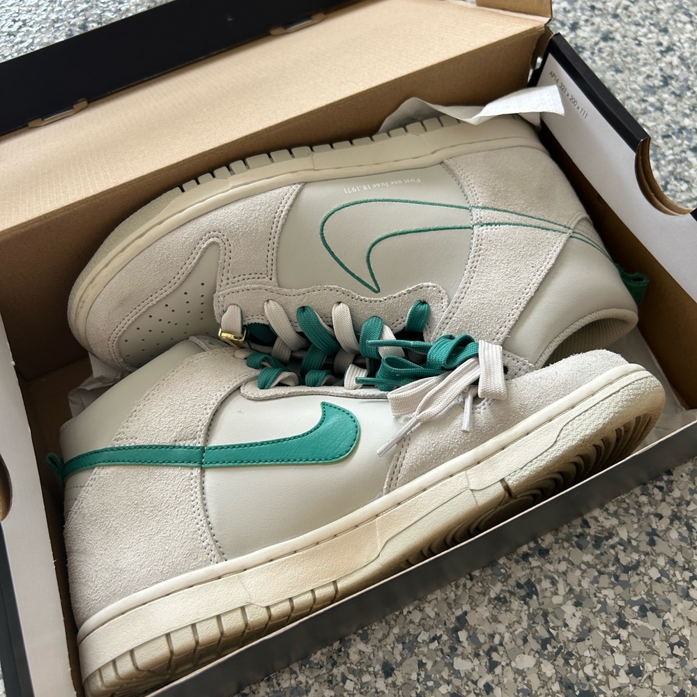 Nike high dunks